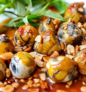 Trứng cút lộn lớn
