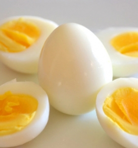 Trứng cút lột vỏ lớn