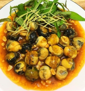 Trứng cút lộn