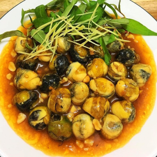 Trứng cút lộn nhỏ